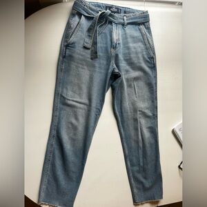 Hollister Ultra High Rise Mom Jean